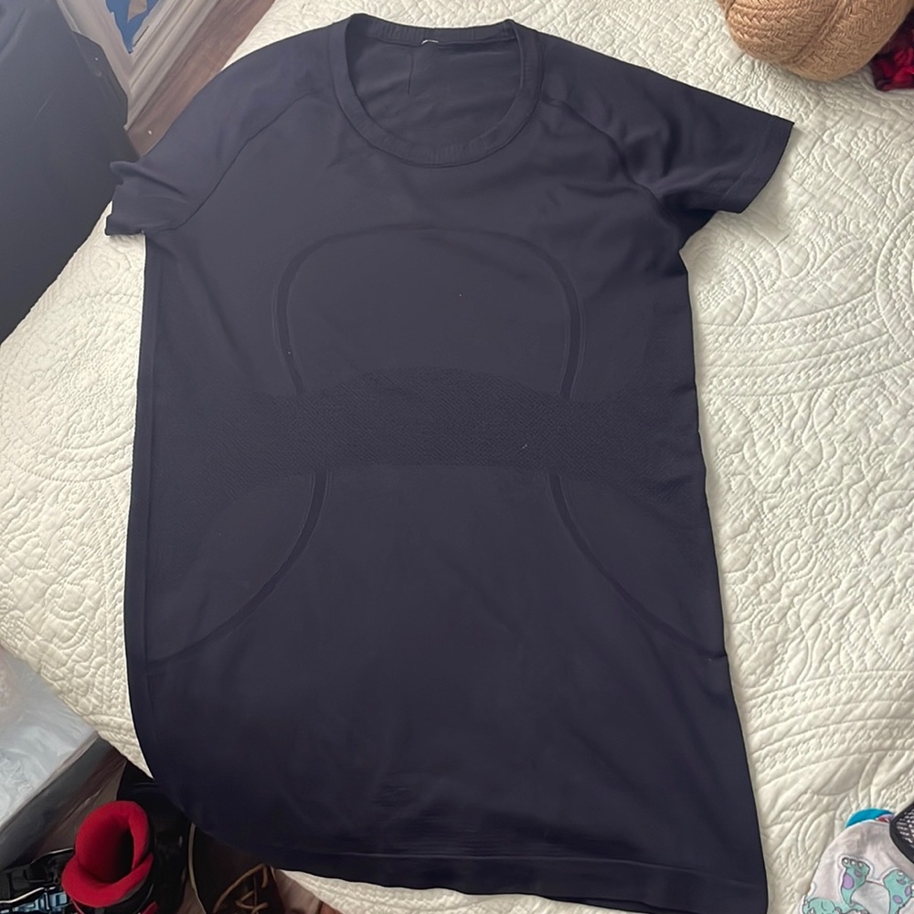 Lululemon shirt